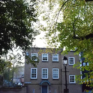  Apartment Domus House In Centre With Free Parking By Rework
